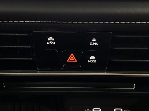 New 2026 Volkswagen Atlas Cross Sport SE image 23