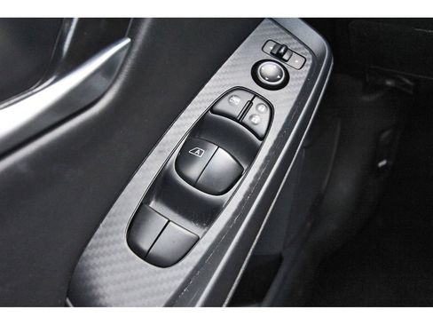 Used 2025 Nissan Sentra SV w/ All-Weather Package FWD image 24