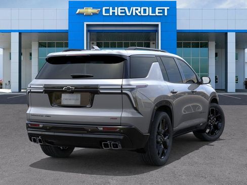 New 2026 Chevrolet Traverse RS w/ LPO, Floor Liner Package AWD/4WD image 4