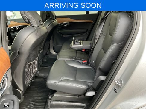 Used 2022 Volvo XC90 T6 Momentum w/ Advanced Package image 29