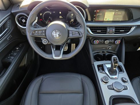 New 2025 Alfa Romeo Stelvio Sprint AWD/4WD image 8