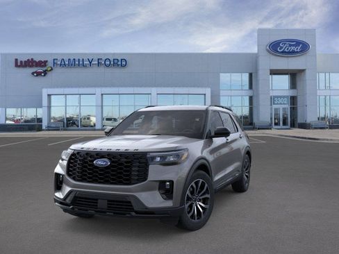 New 2026 Ford Explorer ST-Line image 3