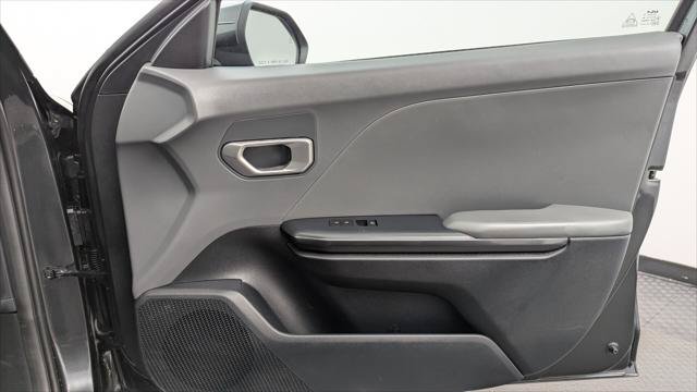 Used 2026 Kia K4 FWD image 23