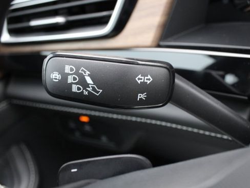 New 2026 Volkswagen Atlas SE image 11