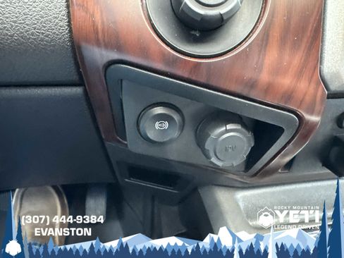 Used 2016 Ford F250 Lariat w/ Lariat Ultimate Package image 34