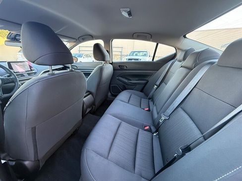 Used 2025 Nissan Altima 2.5 S FWD image 28