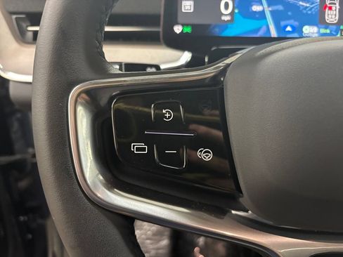 Certified 2025 Volvo EX90 Ultra AWD/4WD image 26