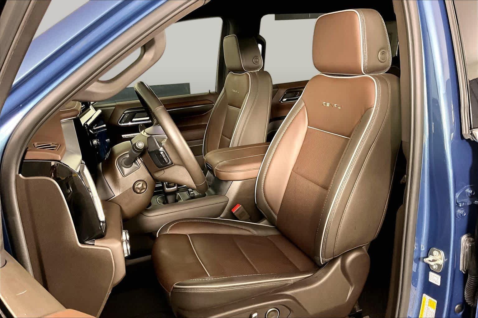Used 2024 GMC Sierra 1500 Denali w/ Technology Package RWD image 8