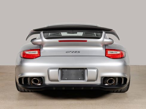 Used 2011 Porsche 911 GT2 RS image 6