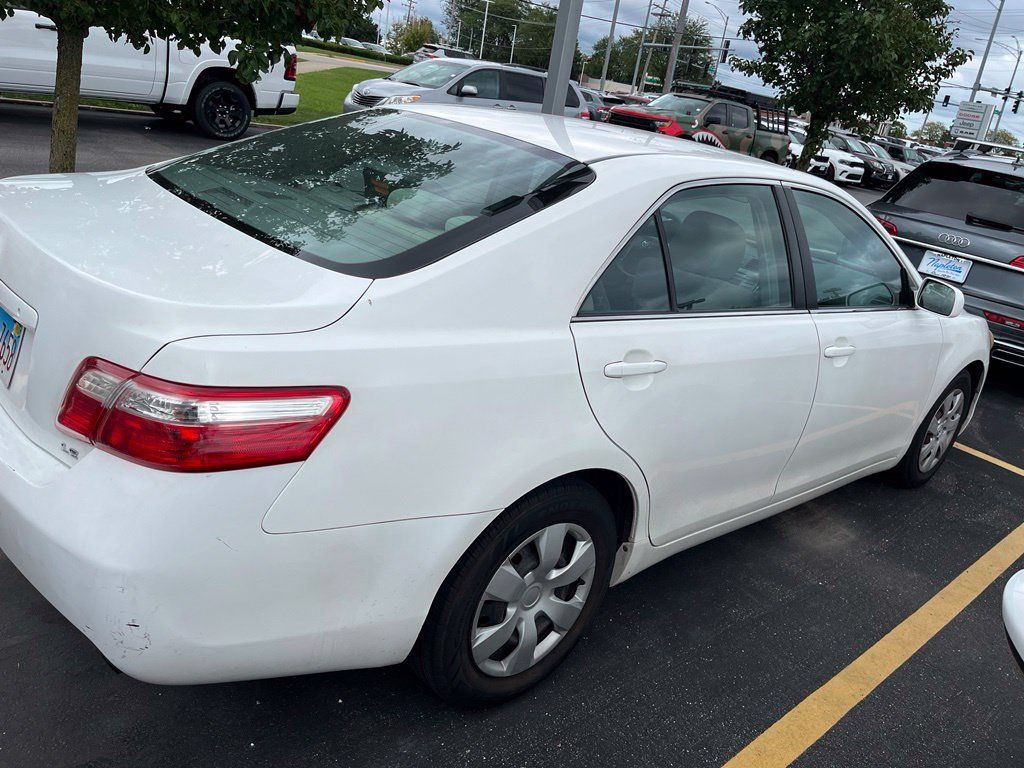 Used 2009 Toyota Camry LE FWD image 5