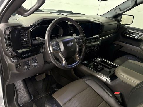 Used 2023 Chevrolet Silverado 1500 ZR2 w/ Technology Package AWD/4WD image 21