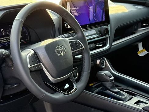 New 2026 Toyota Grand Highlander Limited image 20