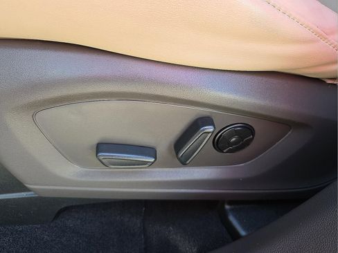 Used 2021 Ford Explorer Platinum w/ Equipment Group 601A image 15