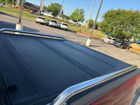 Used 2015 Chevrolet Silverado 1500 High Country w/ High Country Premium Package image 13