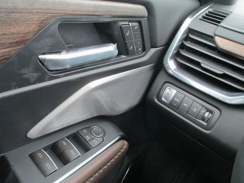 New 2026 GMC Acadia Denali Ultimate image 16