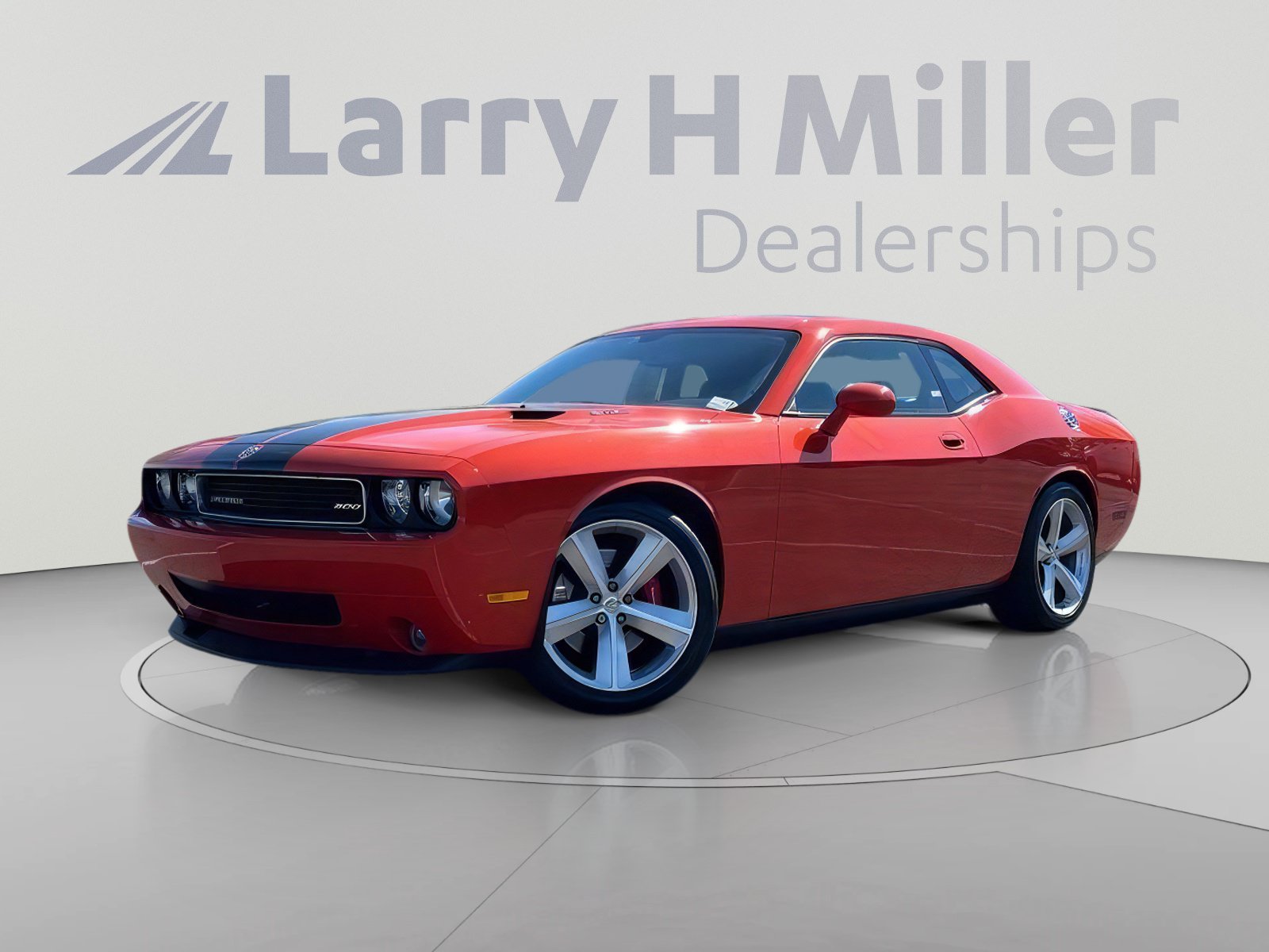 Used 2008 Dodge Challenger SRT8 RWD image 2