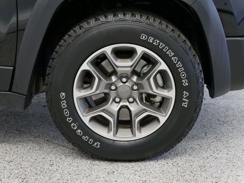 Certified 2022 Jeep Cherokee Trailhawk w/ Premium Leather Package image 53