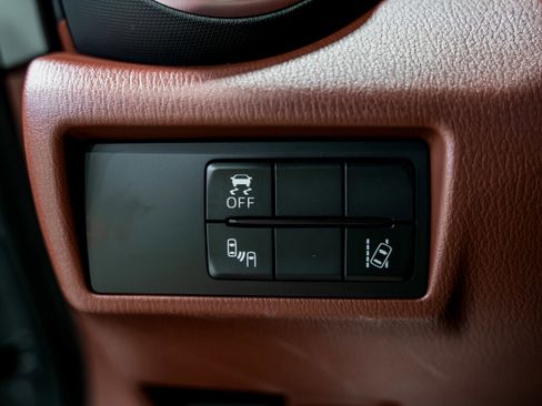 Used 2018 MAZDA MX-5 Miata RF Grand Touring image 18