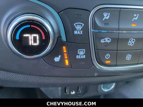 Used 2020 Chevrolet Traverse LT FWD image 33
