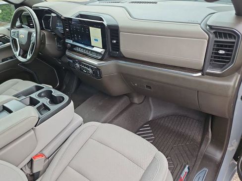 Certified 2024 Chevrolet Silverado 1500 LT AWD/4WD image 24