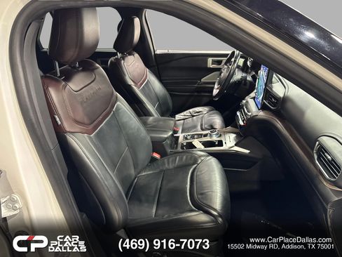 Used 2020 Ford Explorer Platinum w/ Premium Technology Package AWD/4WD image 25