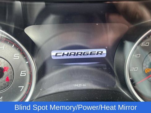 Used 2023 Dodge Charger R/T w/ Plus Group RWD image 8