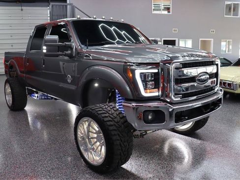 Used 2014 Ford F350 Lariat w/ Lariat Interior Package AWD/4WD image 7