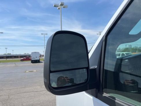 Used 2023 Chevrolet Express 2500 Extended RWD image 6