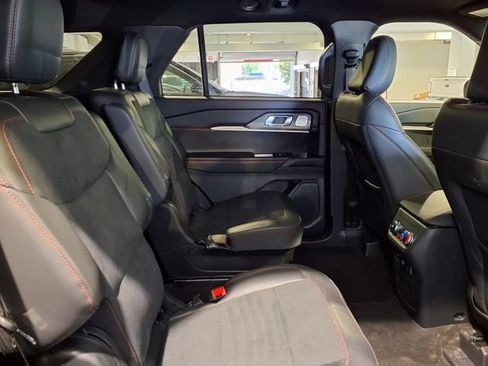 Used 2026 Ford Explorer ST w/ Sun And Sound Package AWD/4WD image 28