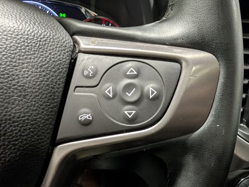 Used 2023 GMC Acadia AT4 w/ Technology Package image 22