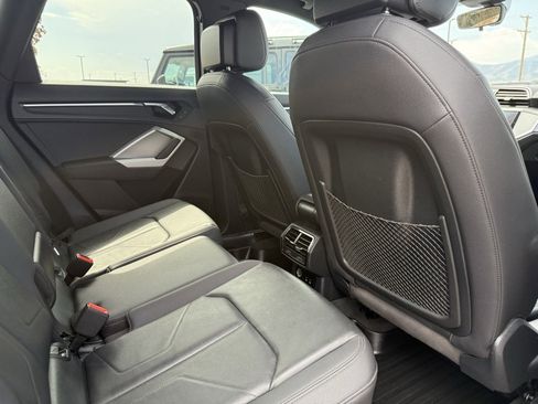 Used 2021 Audi Q3 2.0T Premium image 27