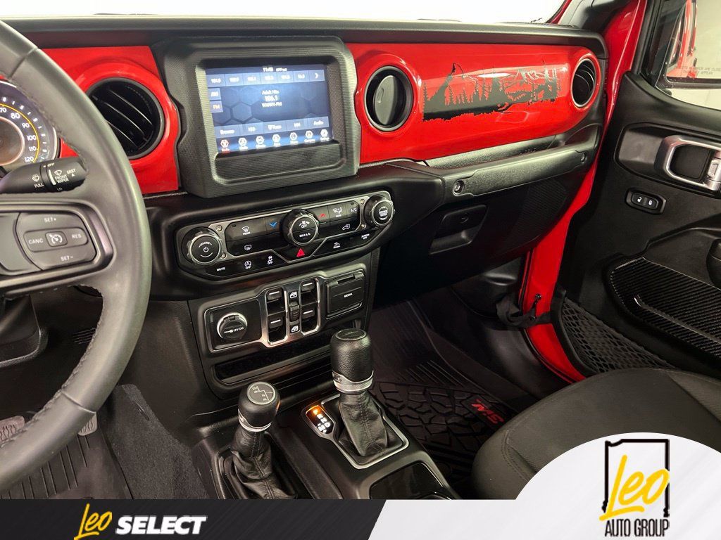 Used 2023 Jeep Gladiator Sport AWD/4WD image 30