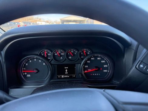 Used 2019 Chevrolet Silverado 1500 Custom w/ Custom Value Package AWD/4WD image 11