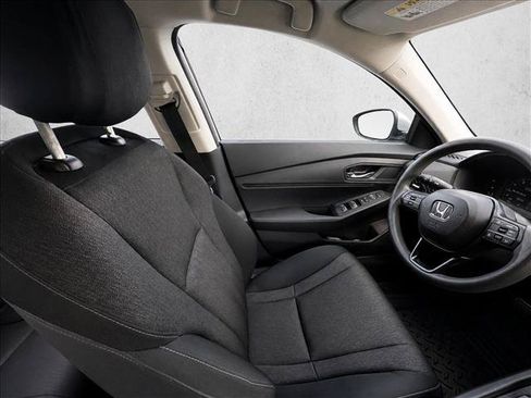 Used 2023 Honda Accord EX image 17