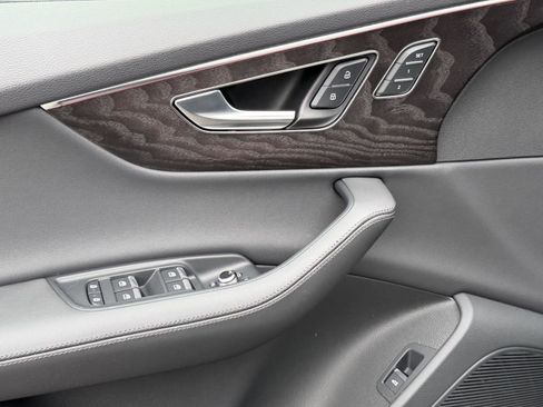 Certified 2023 Audi Q7 2.0T Premium Plus w/ Premium Plus Package AWD/4WD image 11