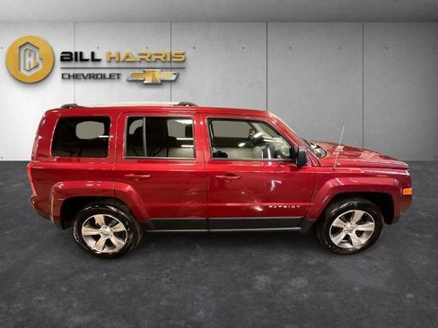Used 2017 Jeep Patriot High Altitude image 9