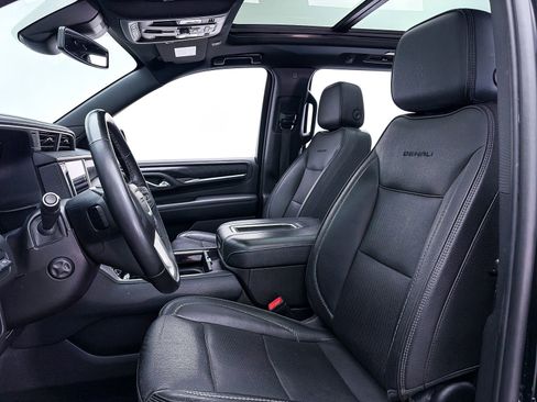 Used 2023 GMC Yukon XL Denali AWD/4WD image 20