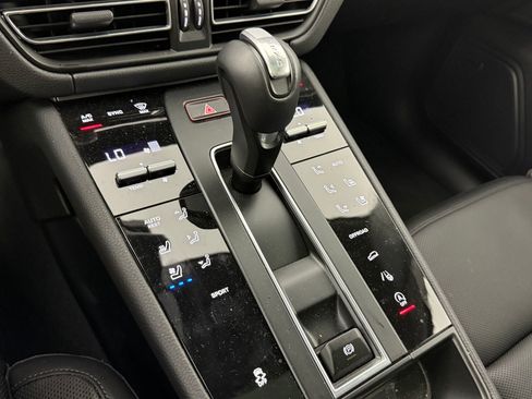 New 2025 Porsche Macan image 23