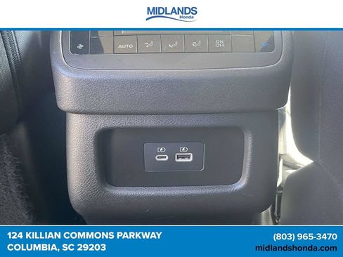 Used 2024 Nissan Pathfinder SV AWD/4WD image 11