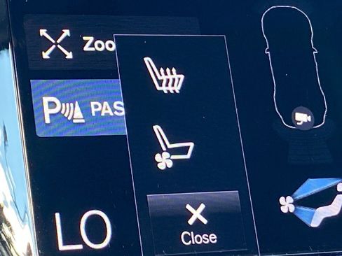 Used 2022 Volvo XC90 T6 Inscription image 15