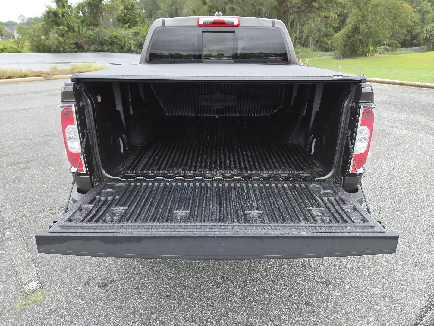 Used 2020 GMC Canyon SLT w/ Driver Alert Package AWD/4WD image 19
