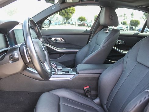 Used 2021 BMW 330i Sedan w/ Convenience Package image 19