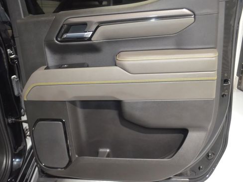 Used 2023 Chevrolet Silverado 1500 ZR2 w/ Technology Package image 28