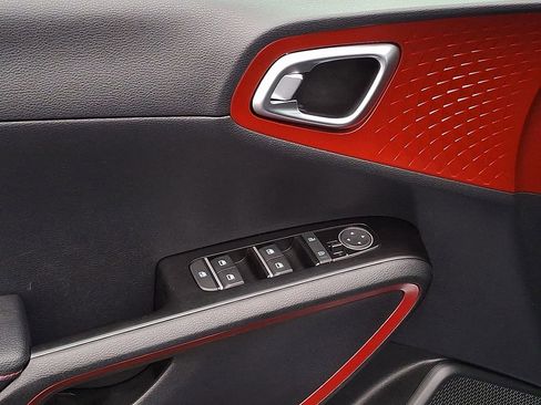 Certified 2023 Kia Soul GT-Line image 12