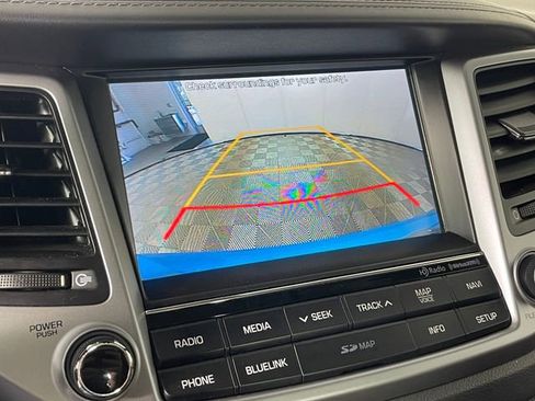 Used 2016 Hyundai Tucson Limited w/ Option Group 03 AWD/4WD image 9