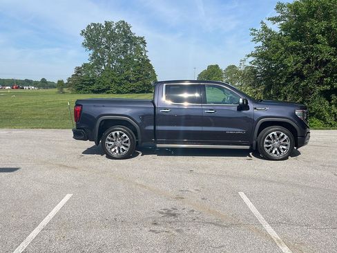 Used 2024 GMC Sierra 1500 Denali w/ Denali Reserve Package AWD/4WD image 7