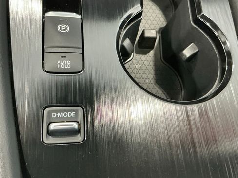 Used 2022 Nissan Rogue SL image 26