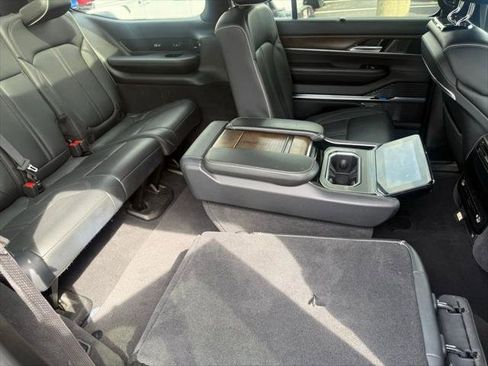 Certified 2022 Jeep Grand Wagoneer Series II AWD/4WD image 54