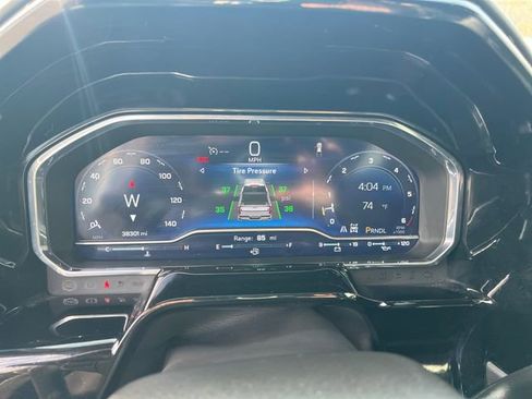 Used 2025 Chevrolet Silverado 1500 LT image 14