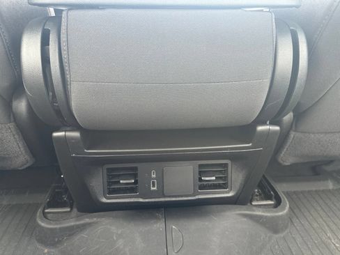 Used 2025 Chevrolet Silverado 1500 Custom Trail Boss w/ Dark Appearance Package AWD/4WD image 18